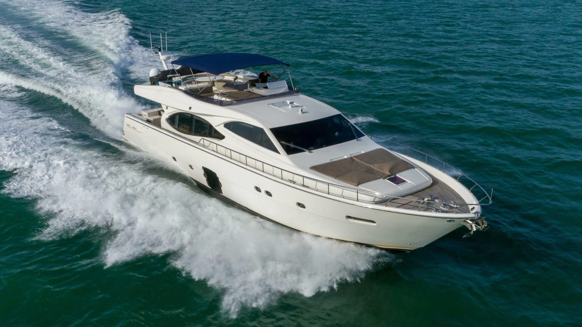 Ferretti 780 — motor yacht charter in Bali & Nusa Penida