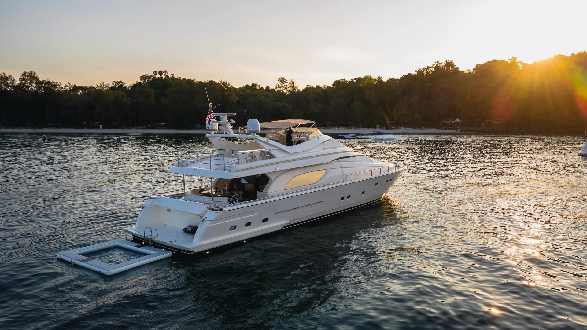 Ferretti 80 — motor yacht charter in Phuket