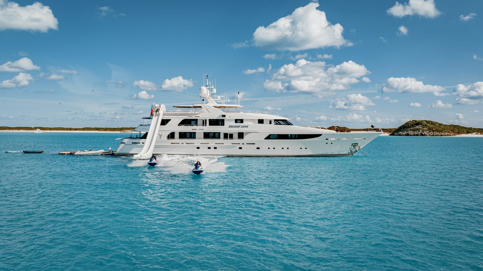Second Love — motor yacht charter in the Caribbean