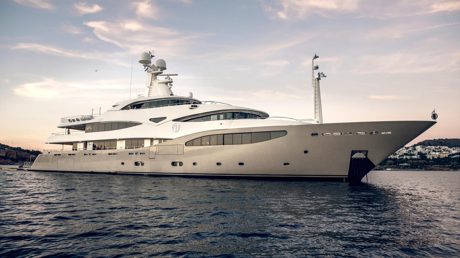 Eleni — motor yacht charter in the Mediterranean