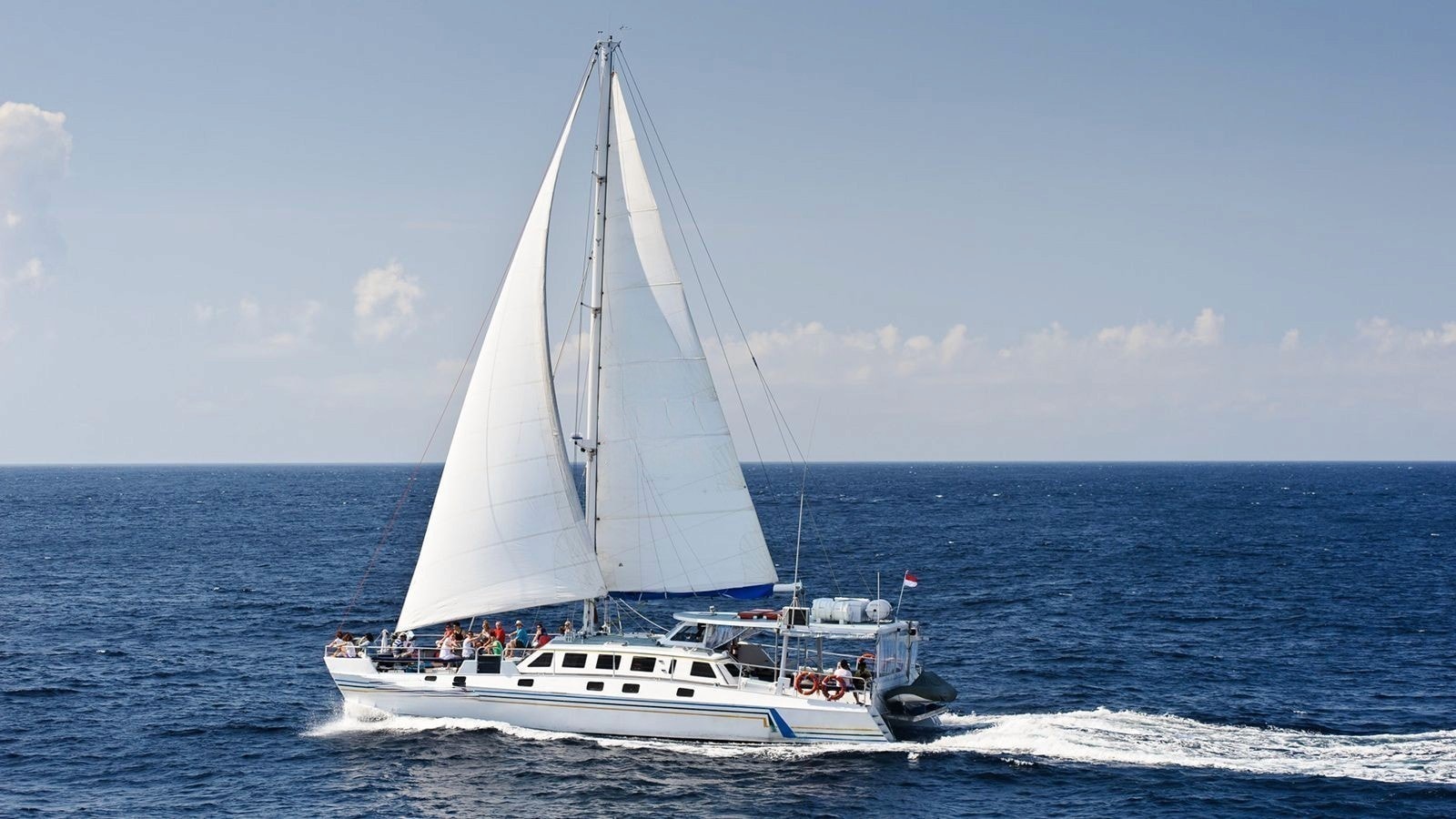 Catamaran 54 2