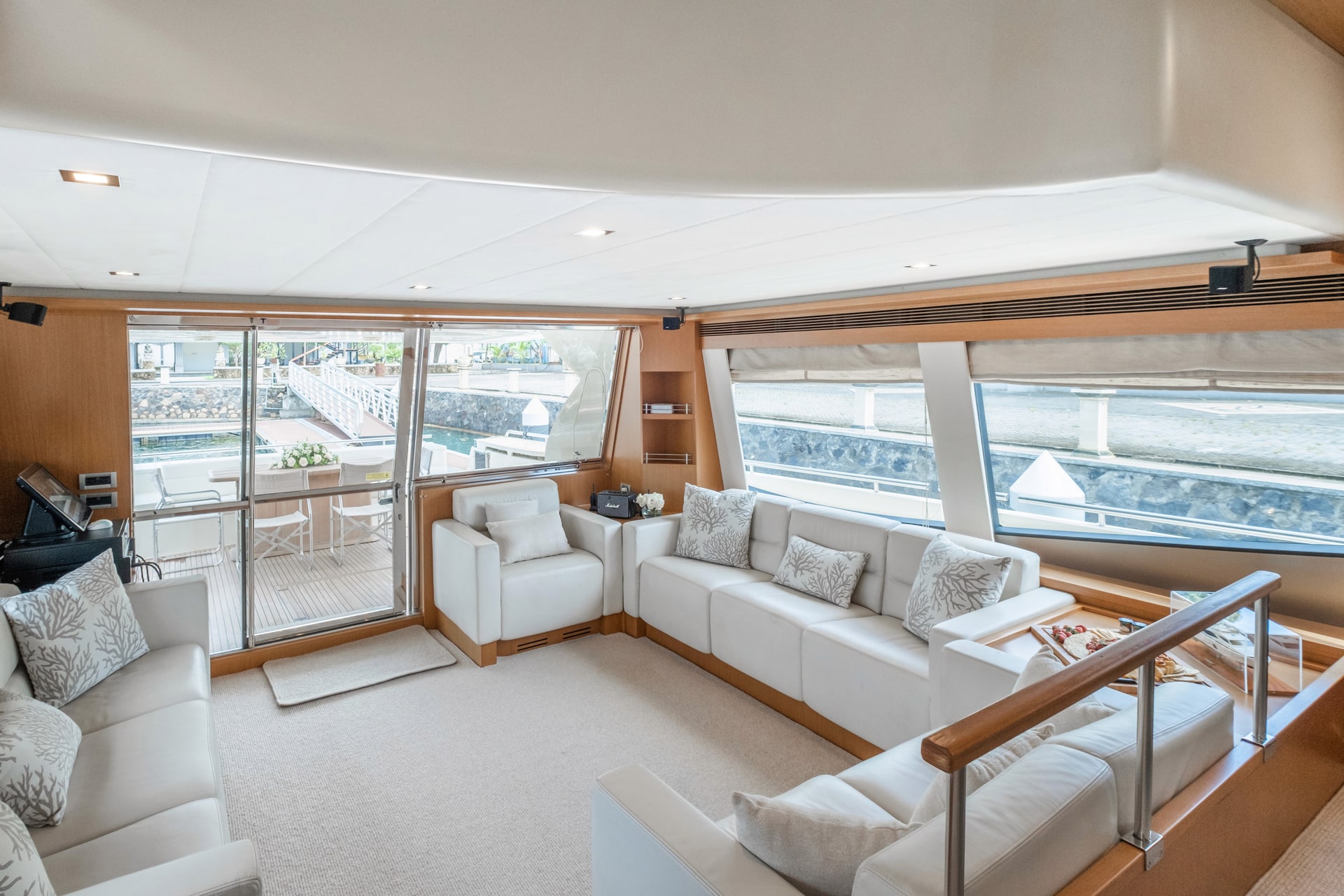 Ferretti 780 5