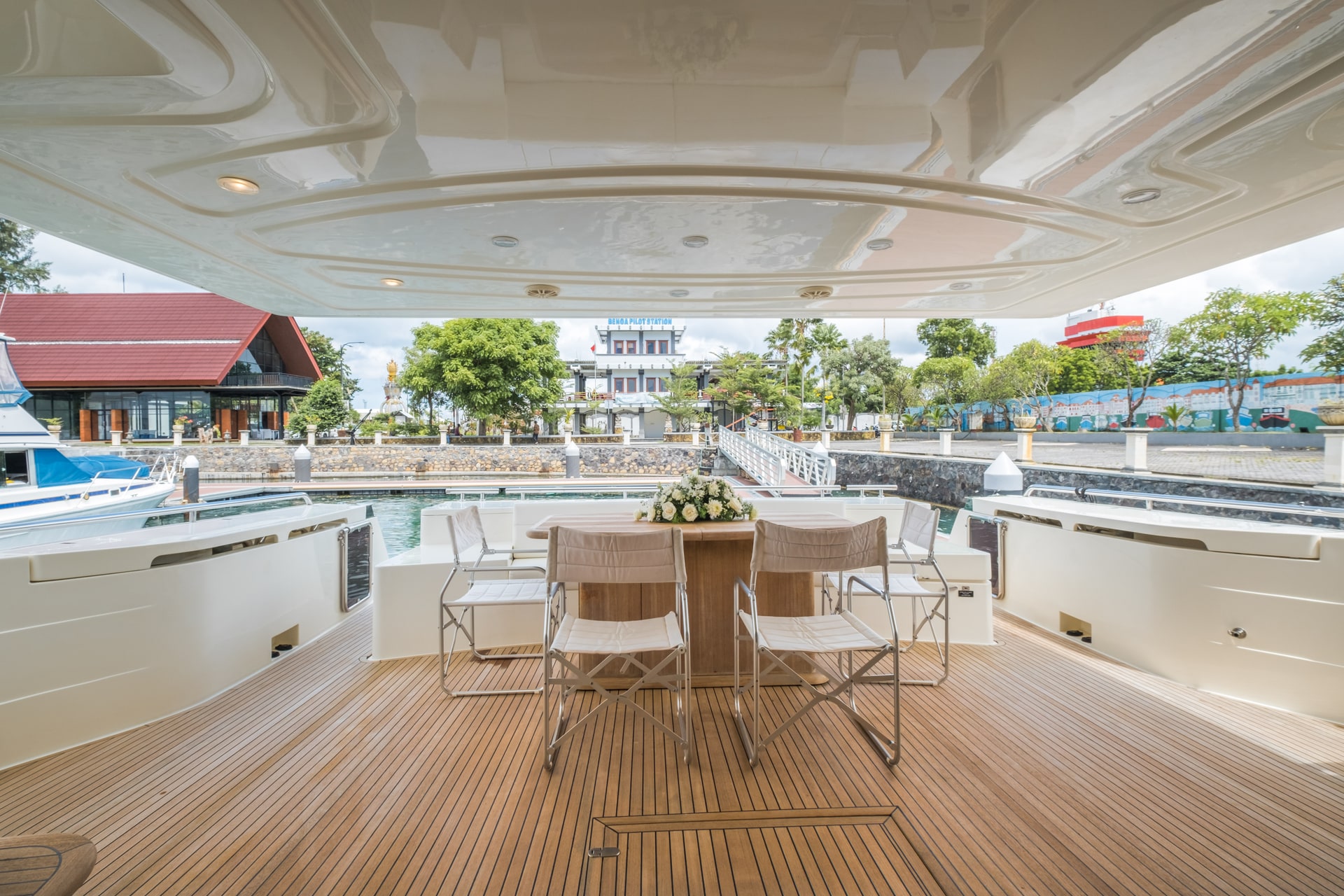 Ferretti 780 2