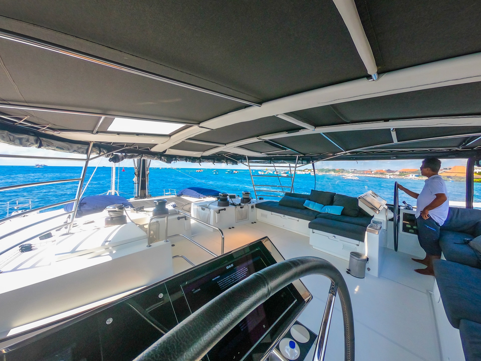 Catamaran Lagoon 620 6