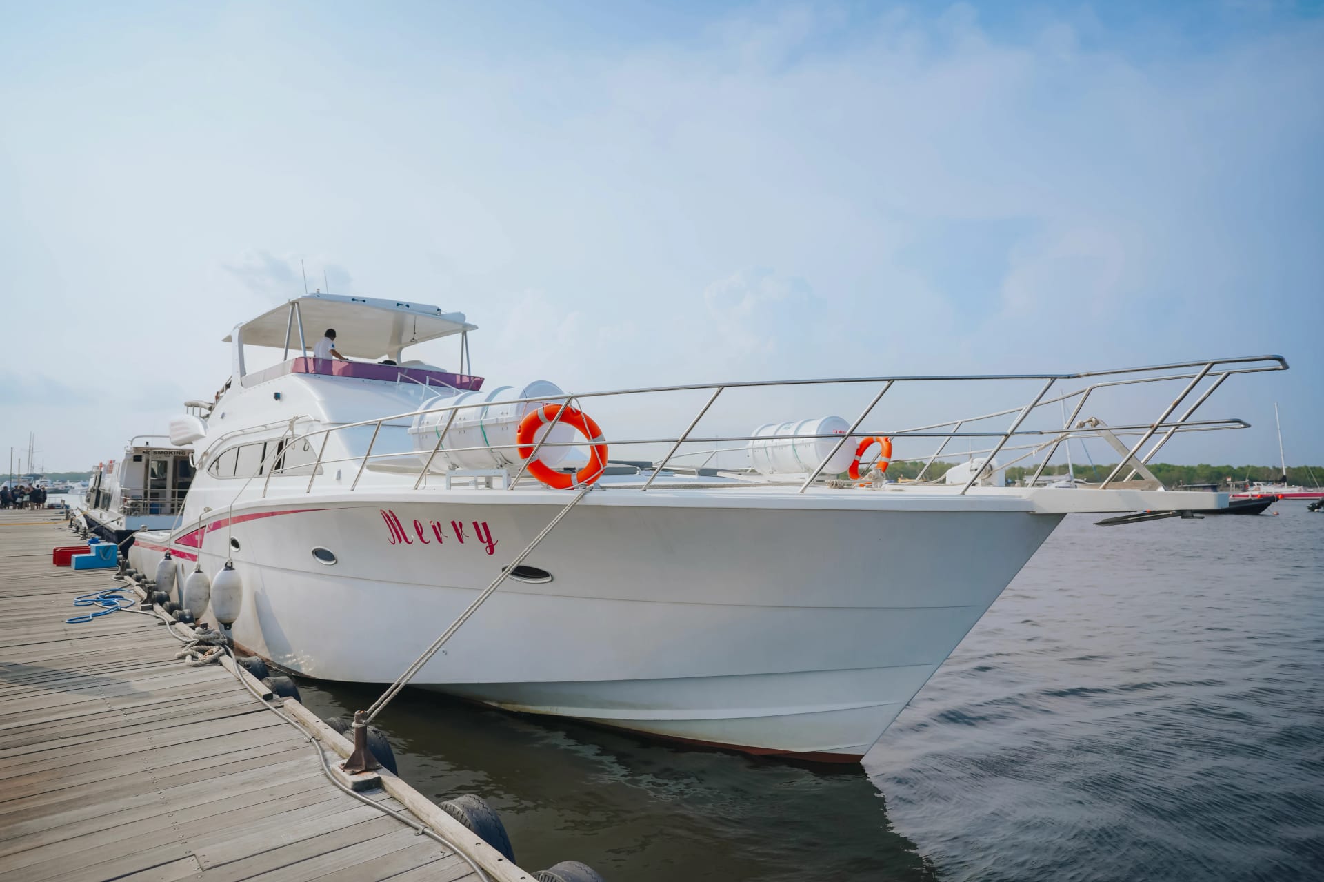 MY 17 — motor yacht charter in Bali & Nusa Penida