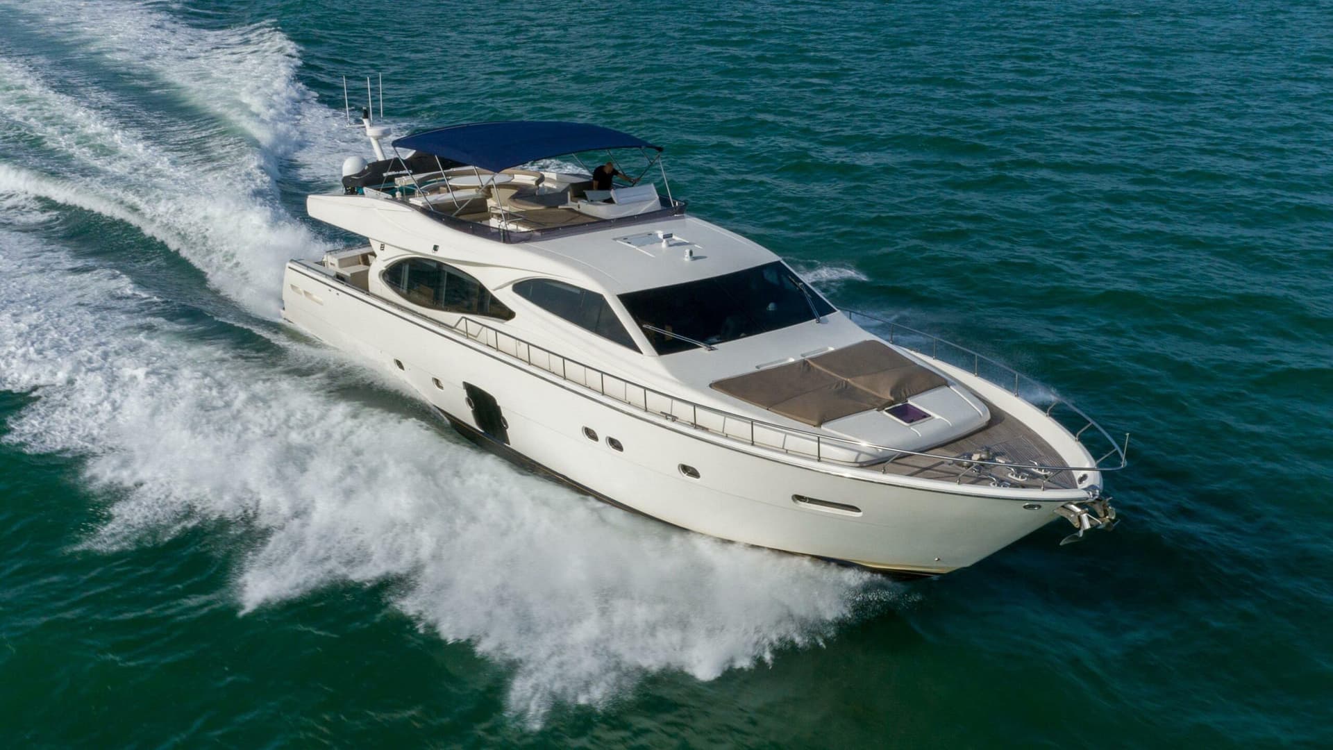 Ferretti 780