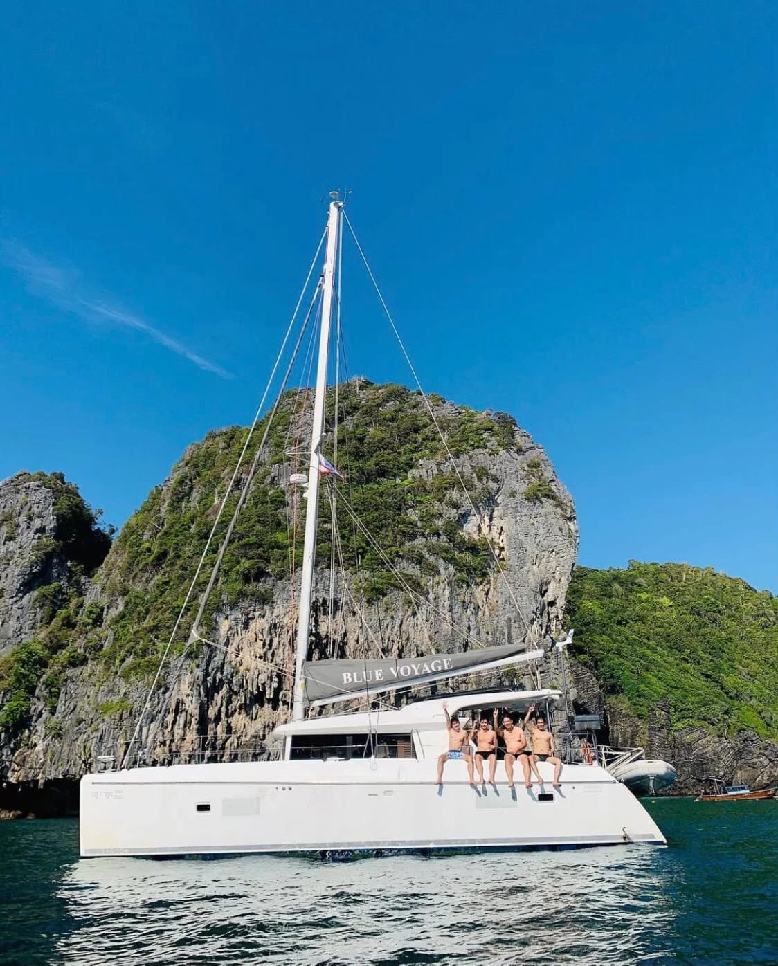 Blue Lagoon — motor yacht charter in Phuket