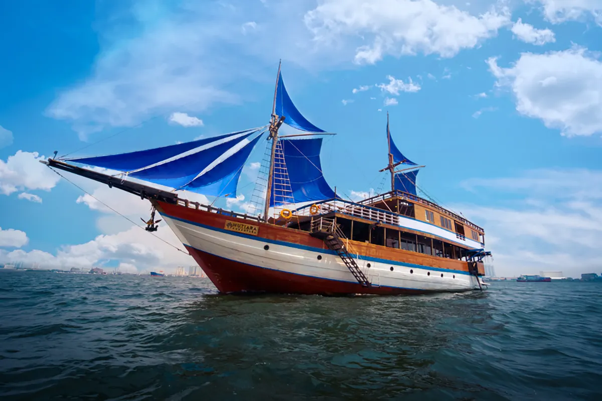 Mutiara Cruise